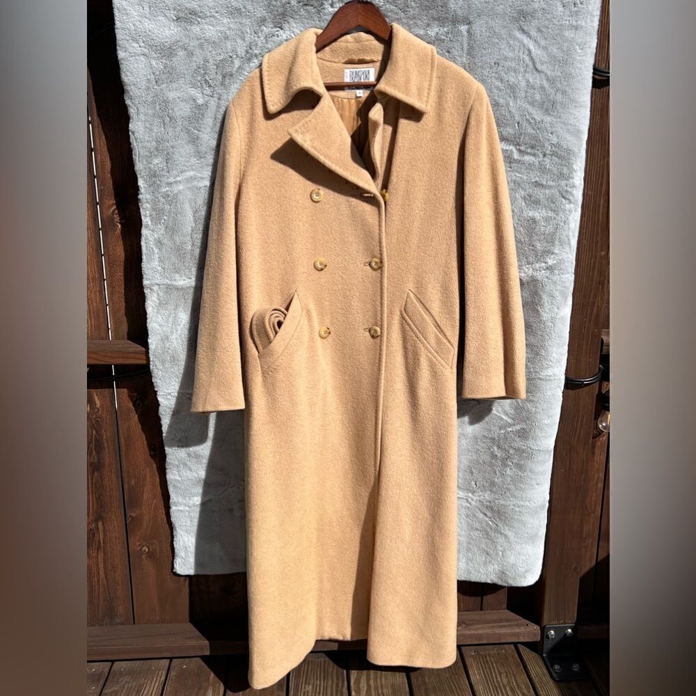 EUC Blassport by BILL BLASS full length 100% Camel Hair trench coat Size 16